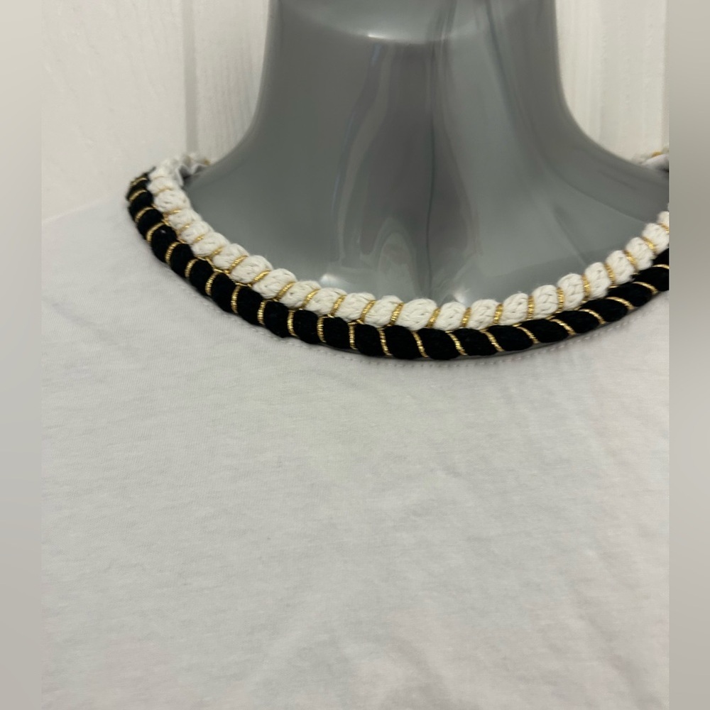 White Cropped T-shirt with Black, White and Gold Braided Details, Sz L - Picture 2 of 4